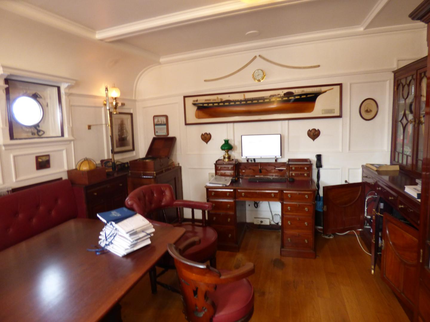 Le bureau du Commandant